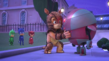 S03 E03 : Robette et Tatouro'Tom — Les Pyjamasques